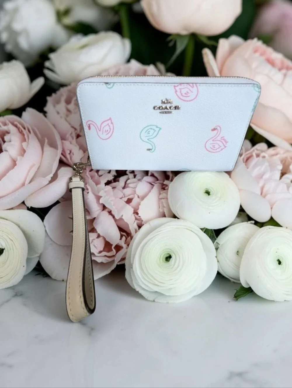 NWT COACH White Floral Zip Wristlet with Pastel Accents